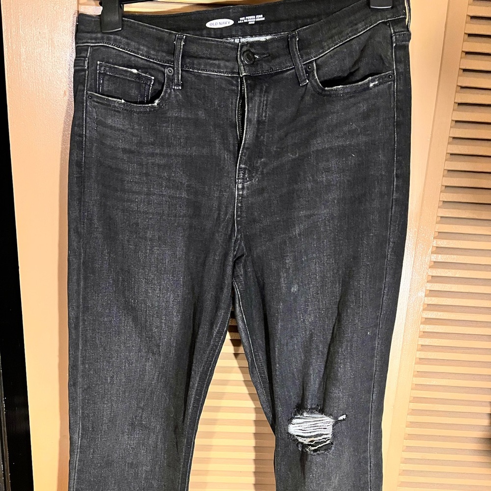 Old Navy Black Distressed Skinny Jeans